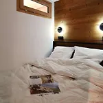 Renove, Cosy, Pour 4 Pers., Expose Sud, Skis Aux Pieds, Proche Commerces - Fr-1-545-43 * Val Thorens