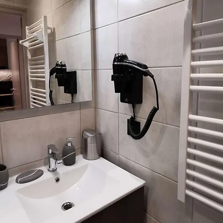 Renove, Cosy, Pour 4 Pers., Expose Sud, Skis Aux Pieds, Proche Commerces - Fr-1-545-43