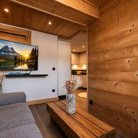 Renove, Cosy, Pour 4 Pers., Expose Sud, Skis Aux Pieds, Proche Commerces * Val Thorens
